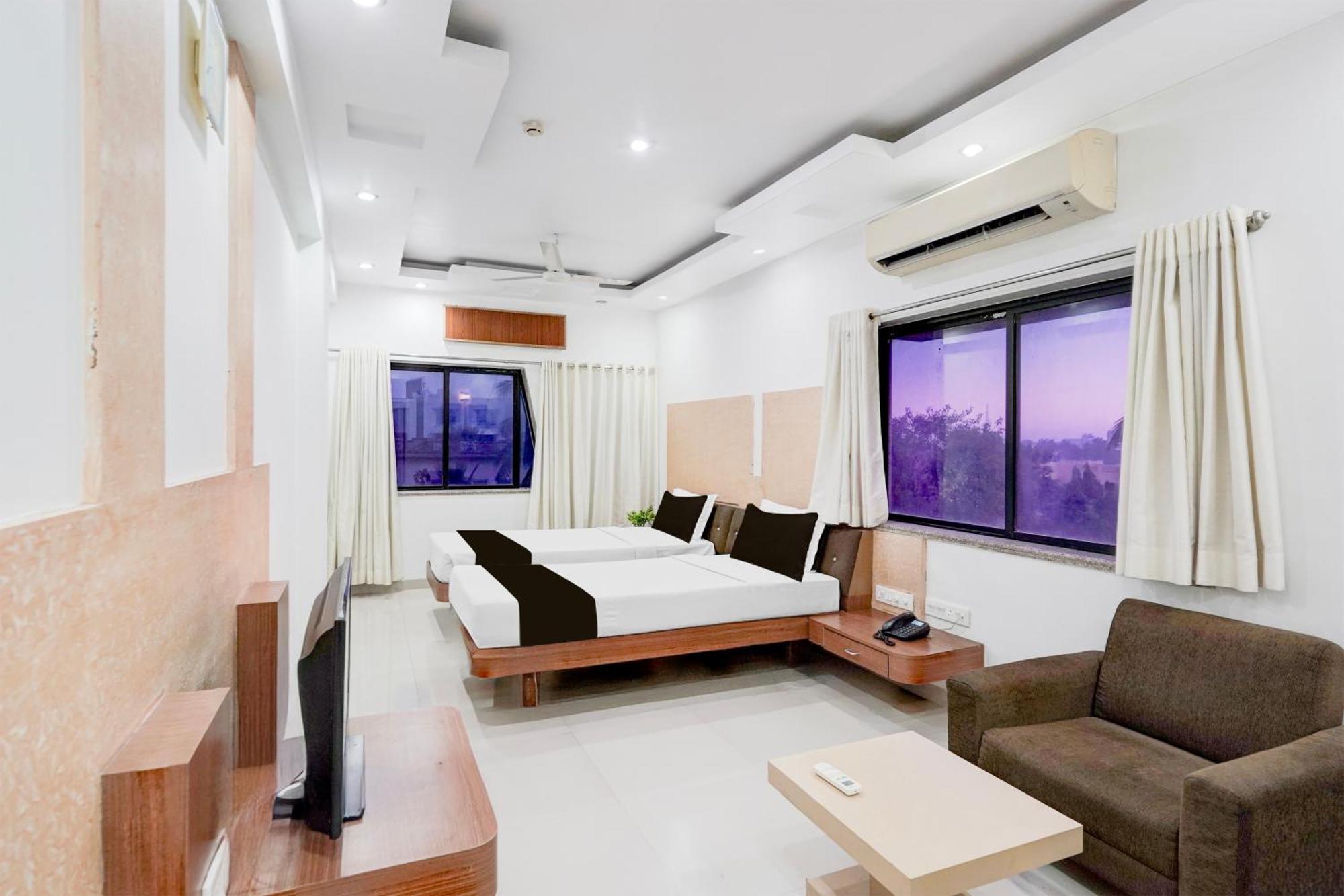 Super Townhouse Mg Road Porbandar Formerly Hotel Harmony Exterior foto