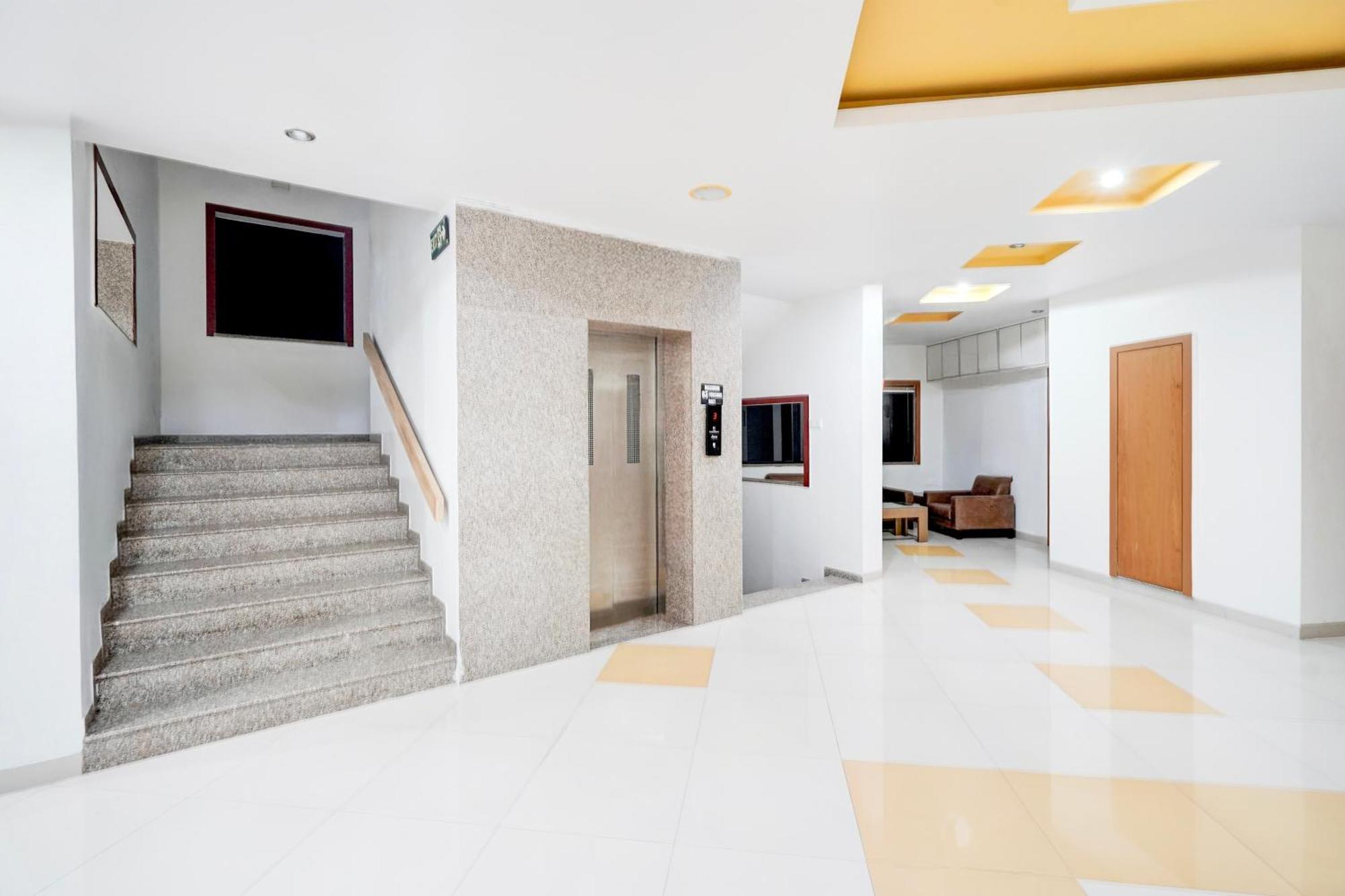 Super Townhouse Mg Road Porbandar Formerly Hotel Harmony Exterior foto